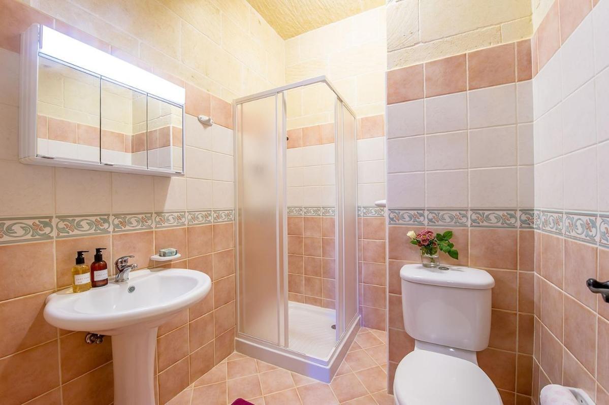 Rebbiegha Holiday Home Qala Buitenkant foto